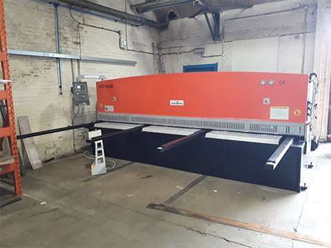 4m 6mm Guillotine in Glasgow