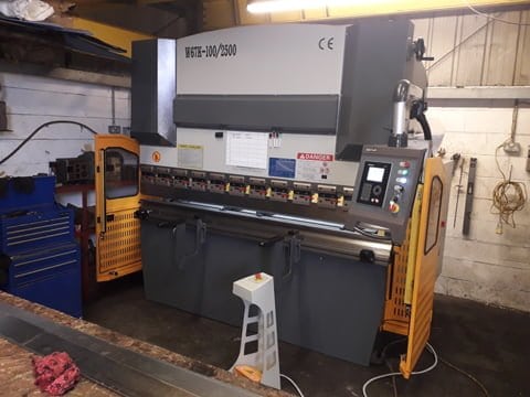 100 tonne CNC press brake Kent