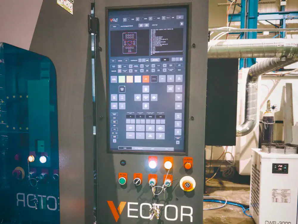V-CUT fibre laser control software on Vector machine touchscreen